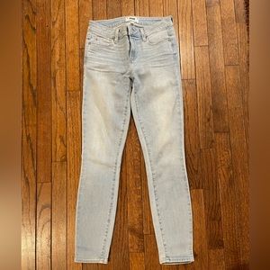 PAIGE women’s Verdugo Ankle jeans - size 26